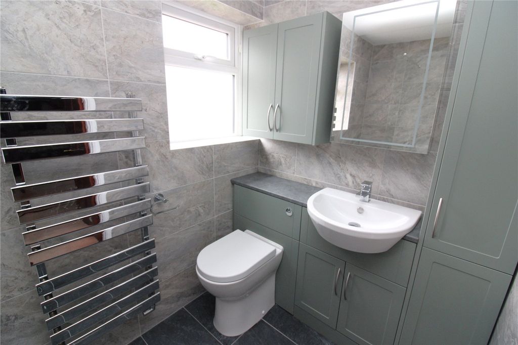 Property photo 3 of 18 Picture No. 10