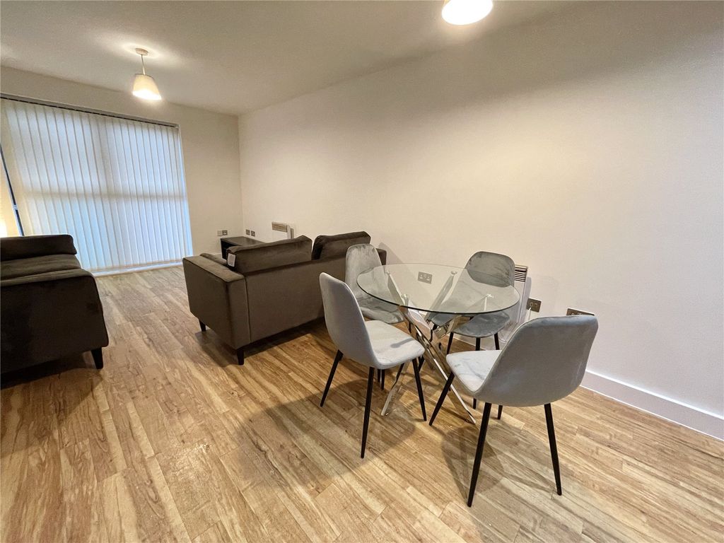 Property photo 3 of 10 3