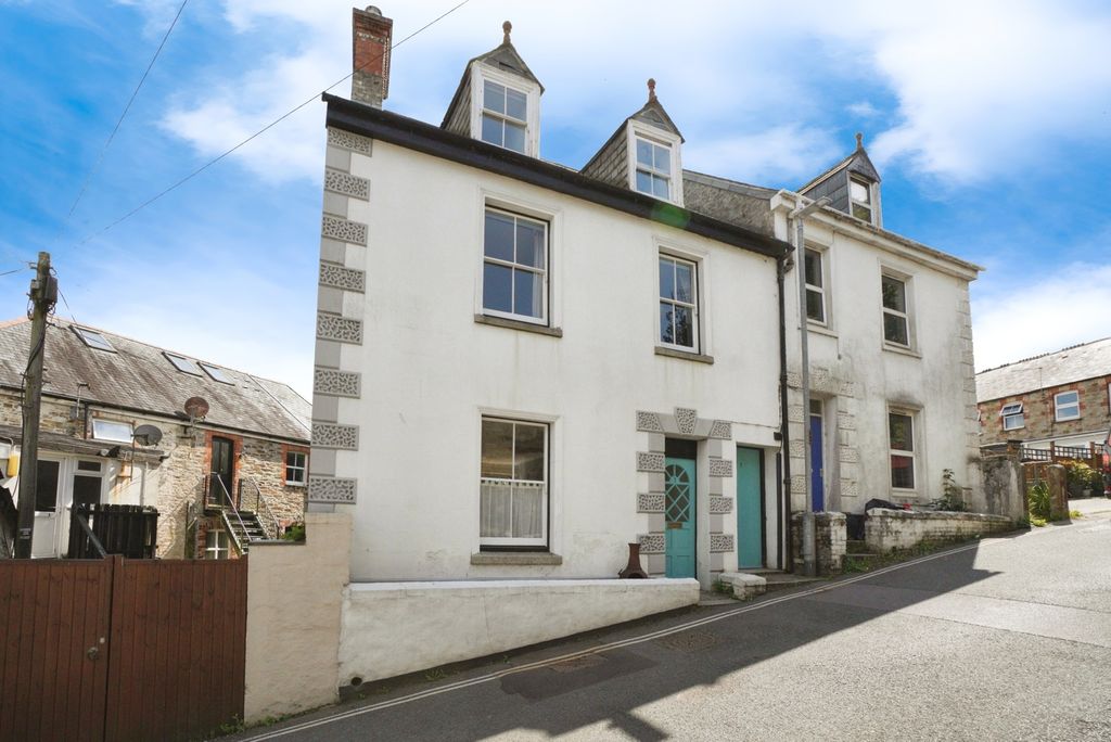 Property photo 1 of 17 Photo