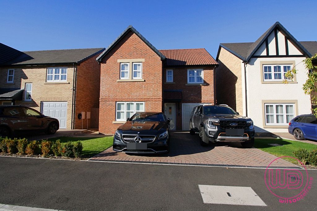 Property photo 2 of 37