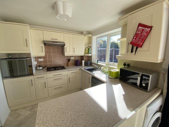 Property photo 1 of 12 Kitchen.Jpg