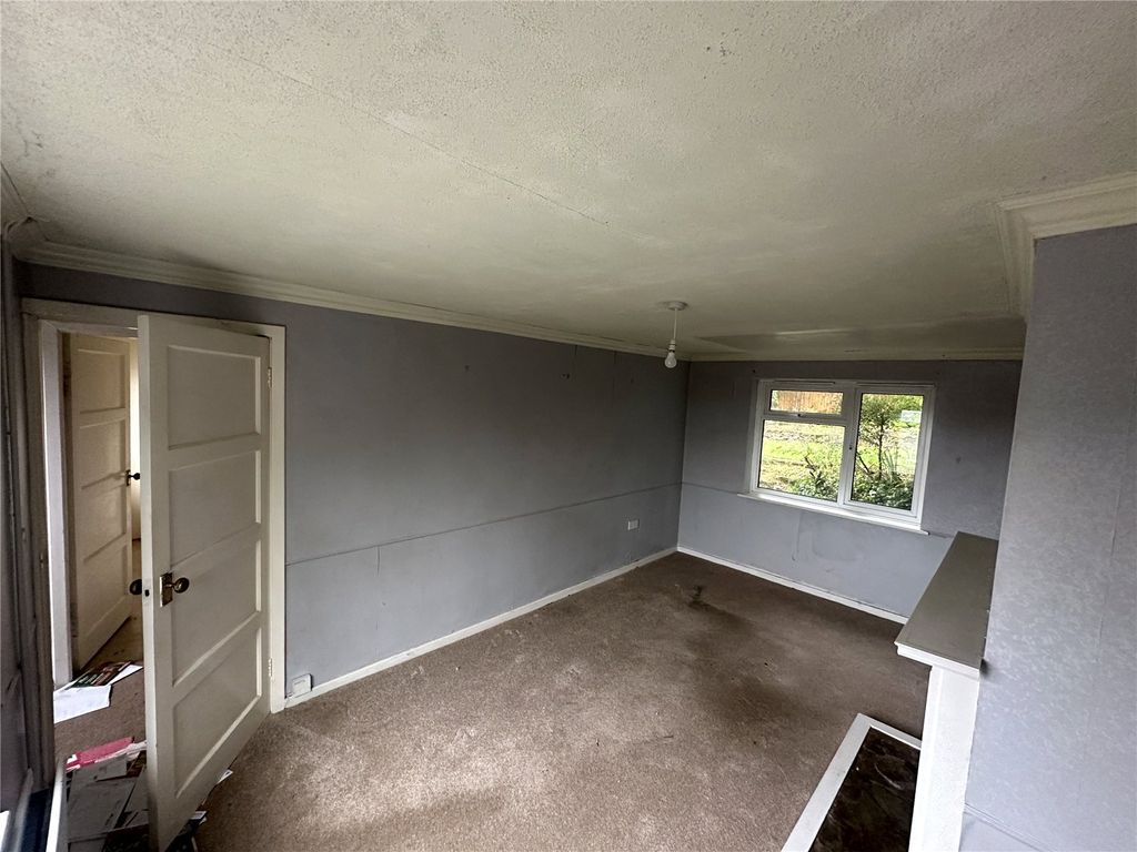 Property photo 2 of 17 Picture No. 02