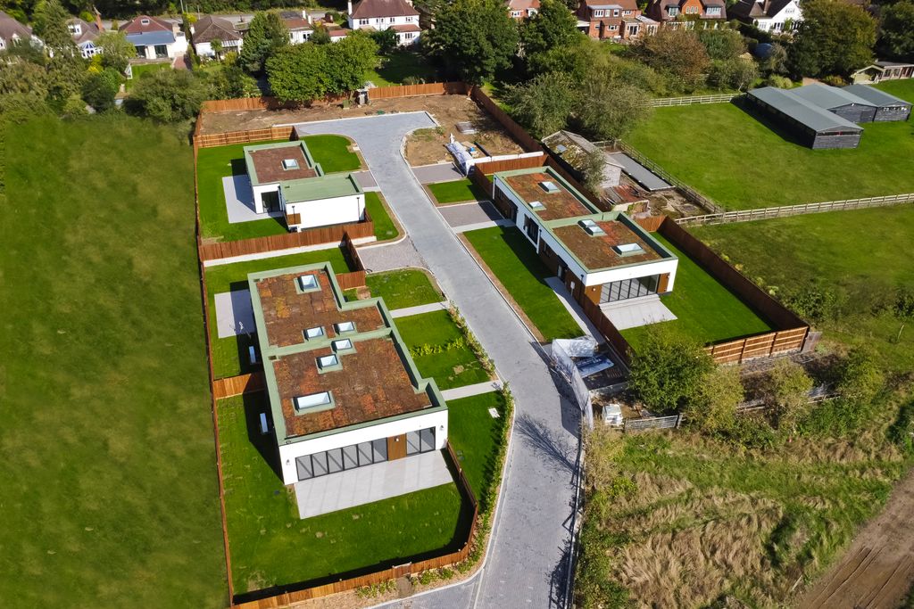 Property photo 1 of 20 Picture No. 19