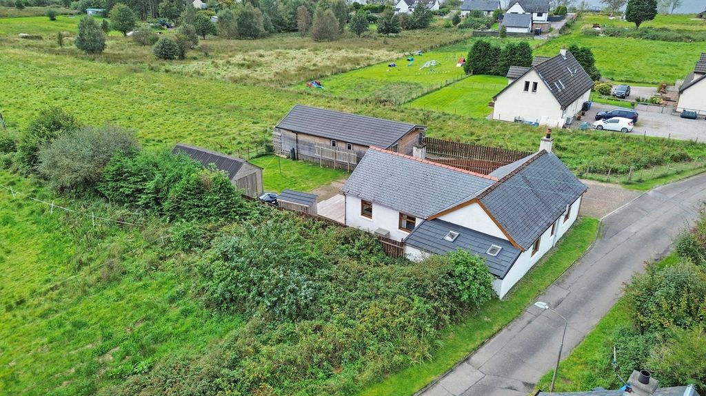 Property photo 2 of 63