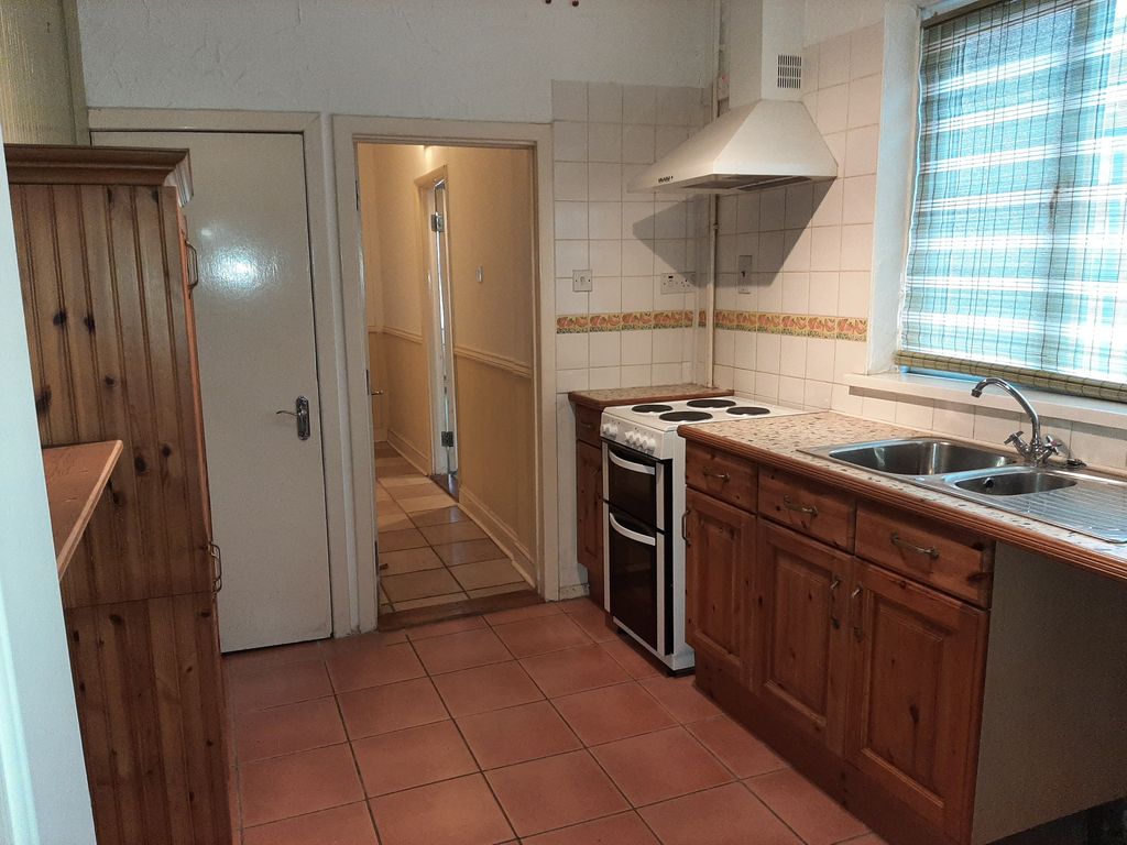 Property photo 2 of 13 Image