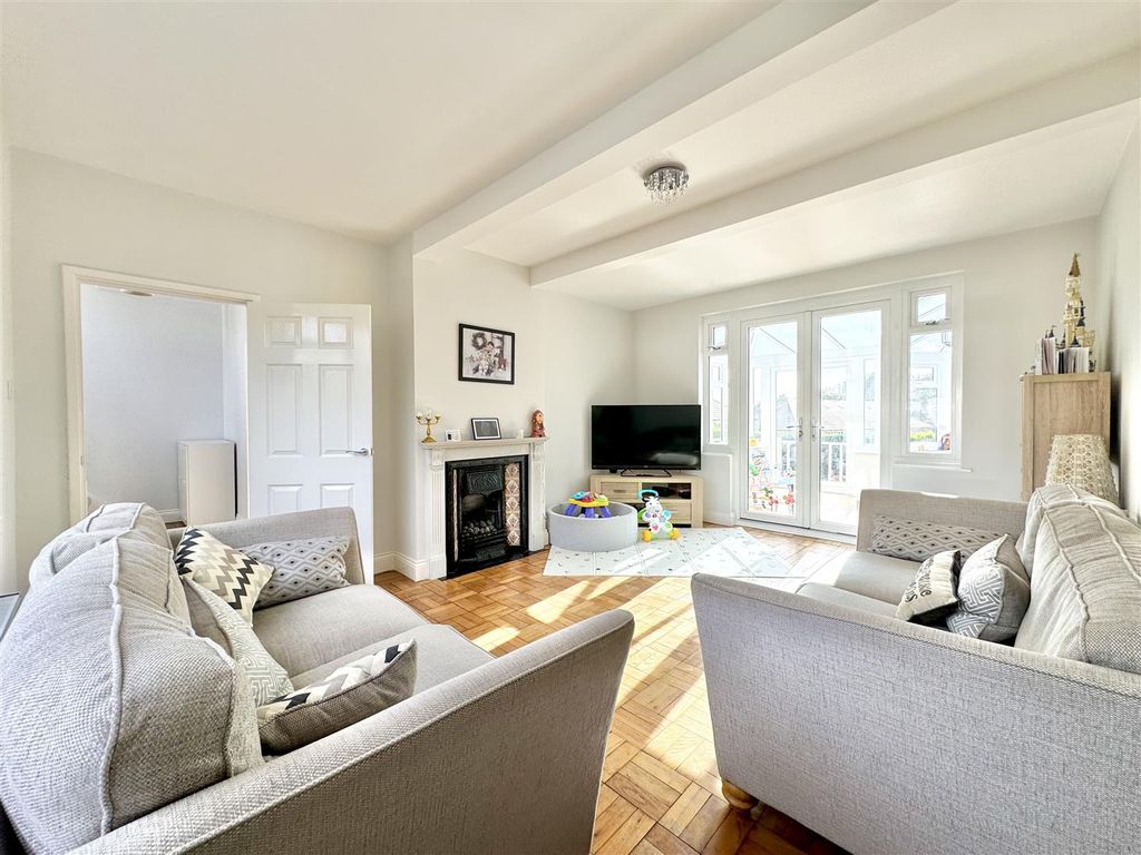 Property photo 1 of 27