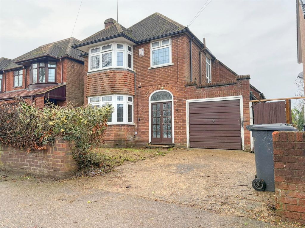 Property photo 1 of 16 Front Of House.Jpg