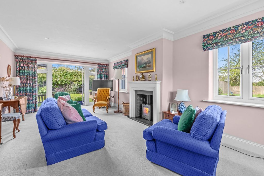 Property photo 2 of 18