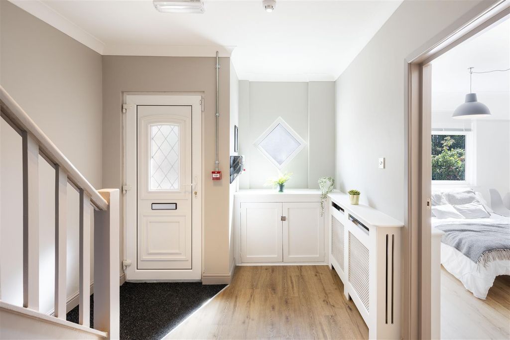 Property photo 3 of 8 43.Jpg
