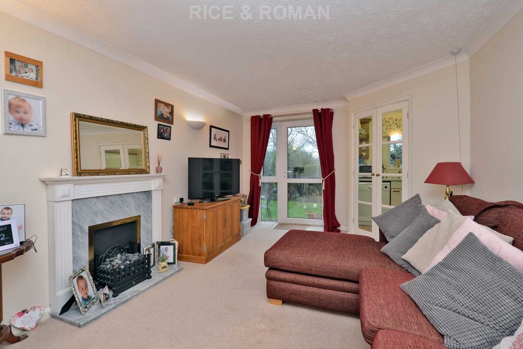 Property photo 3 of 14