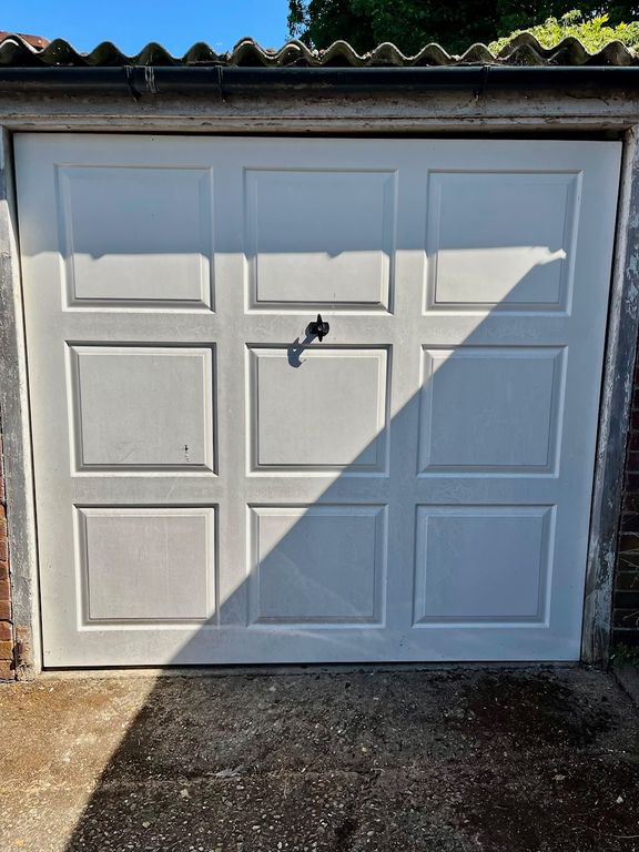 Property photo 1 of 2