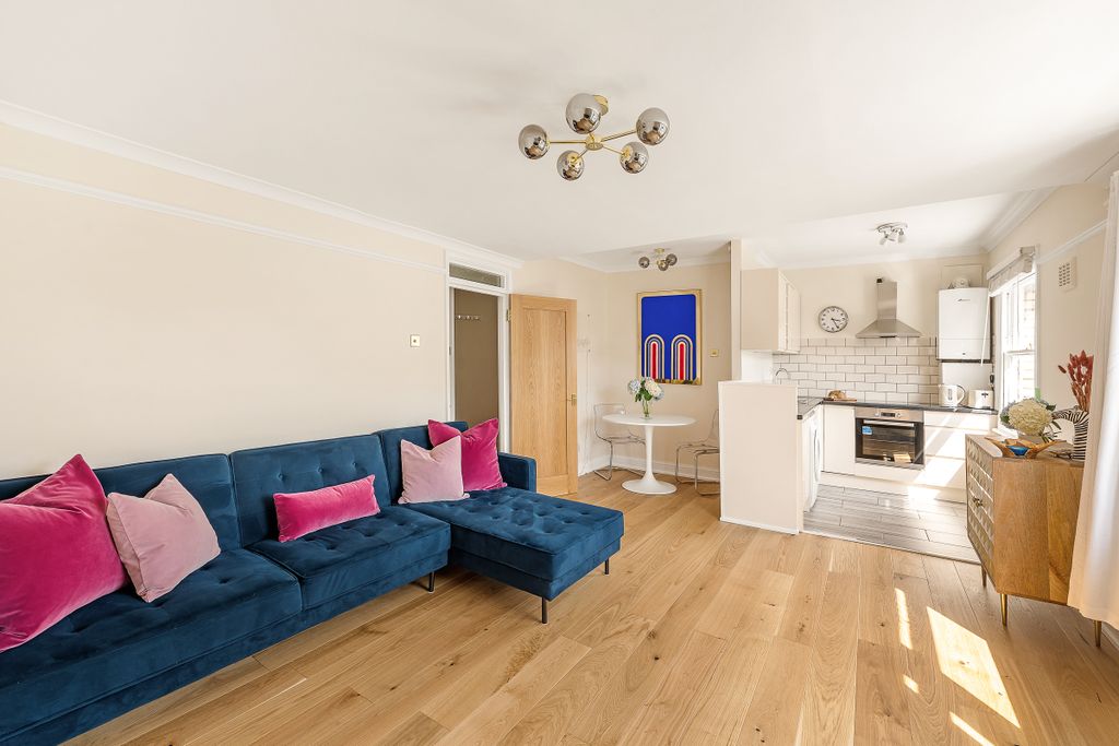 Property photo 2 of 16 1