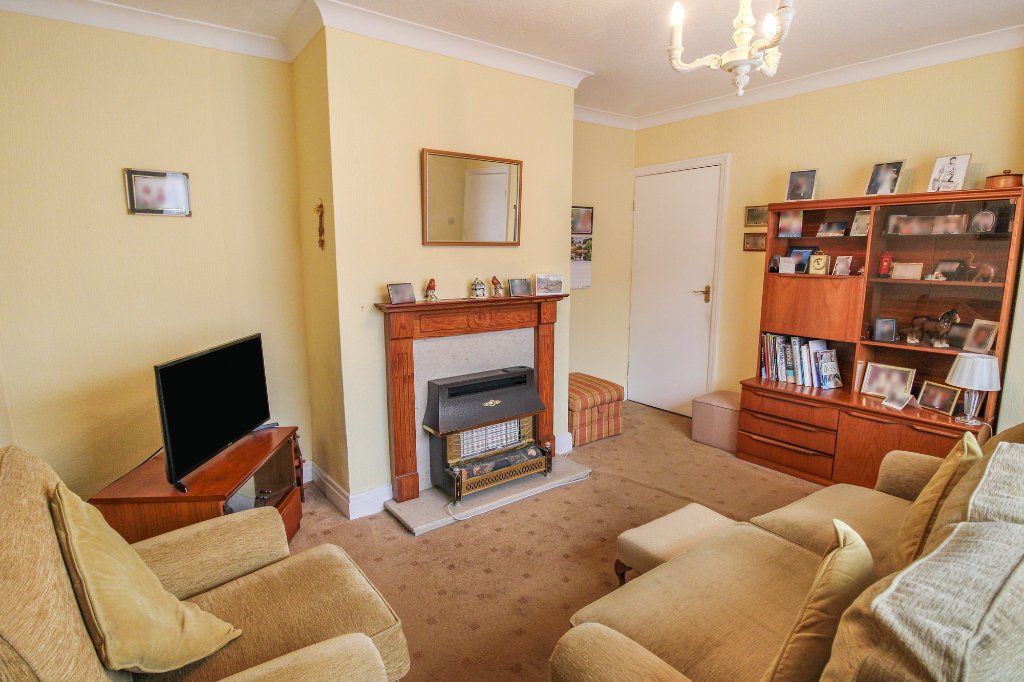 Property photo 2 of 13 Lounge