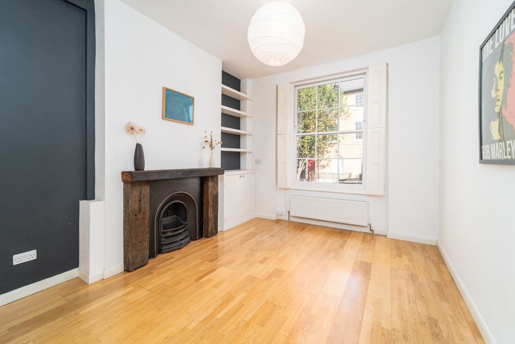 Property photo 2 of 13