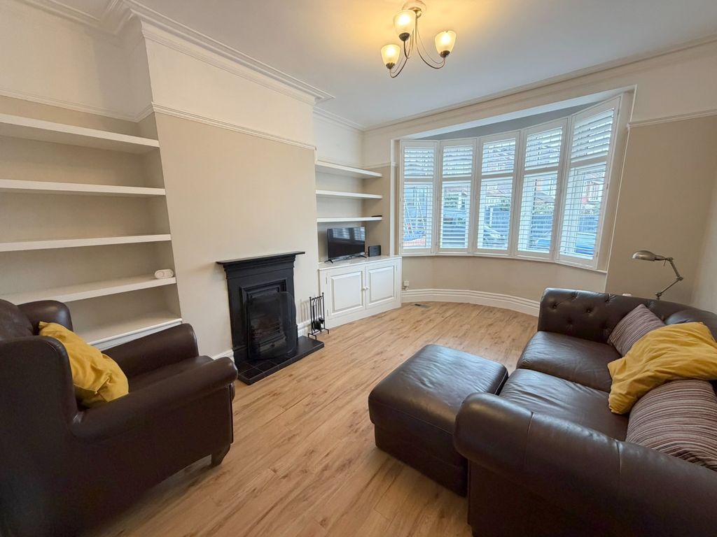 Property photo 2 of 17 4793532