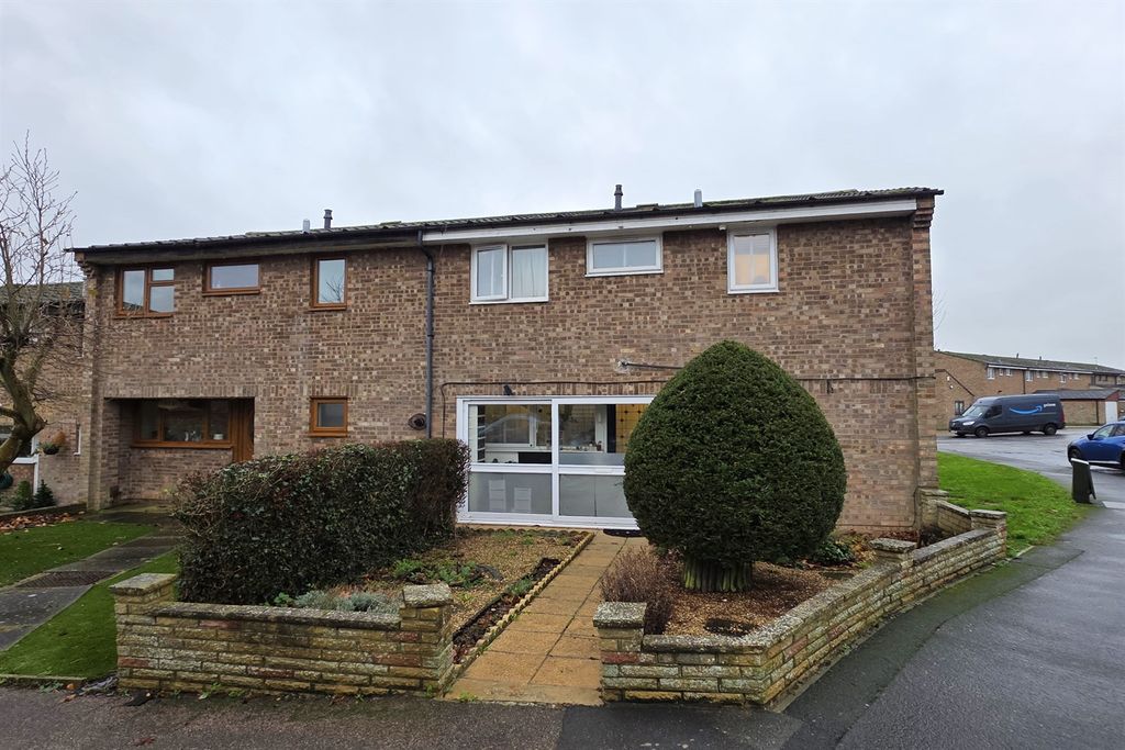 Property photo 1 of 11 (Main)