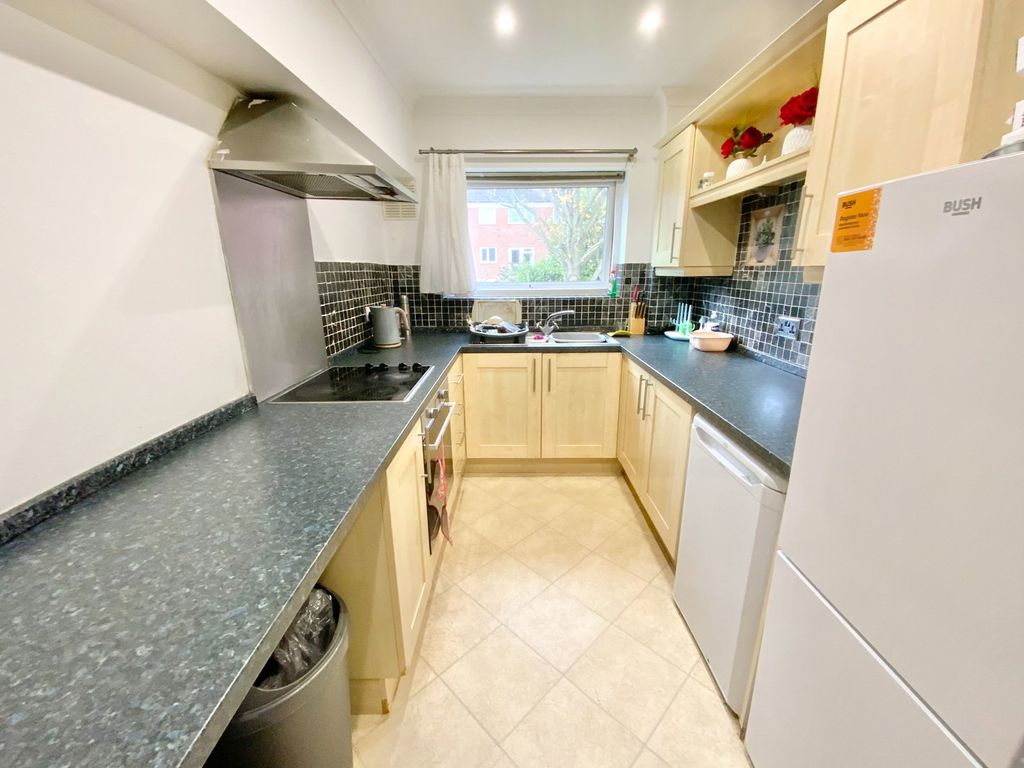 Property photo 2 of 6