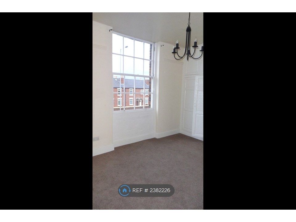 Property photo 1 of 14 Bedroom