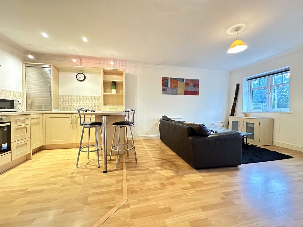 Property photo 3 of 10 Picture No. 17