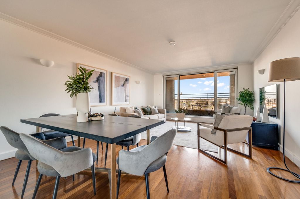 Property photo 1 of 30