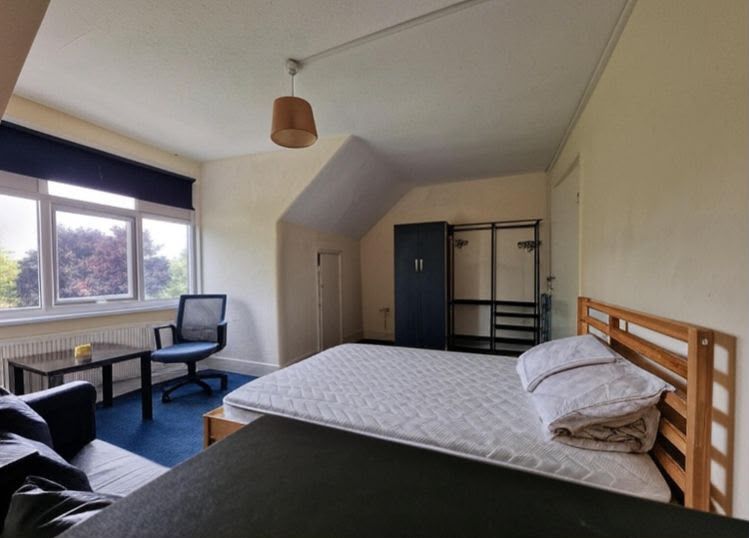 Property photo 1 of 3