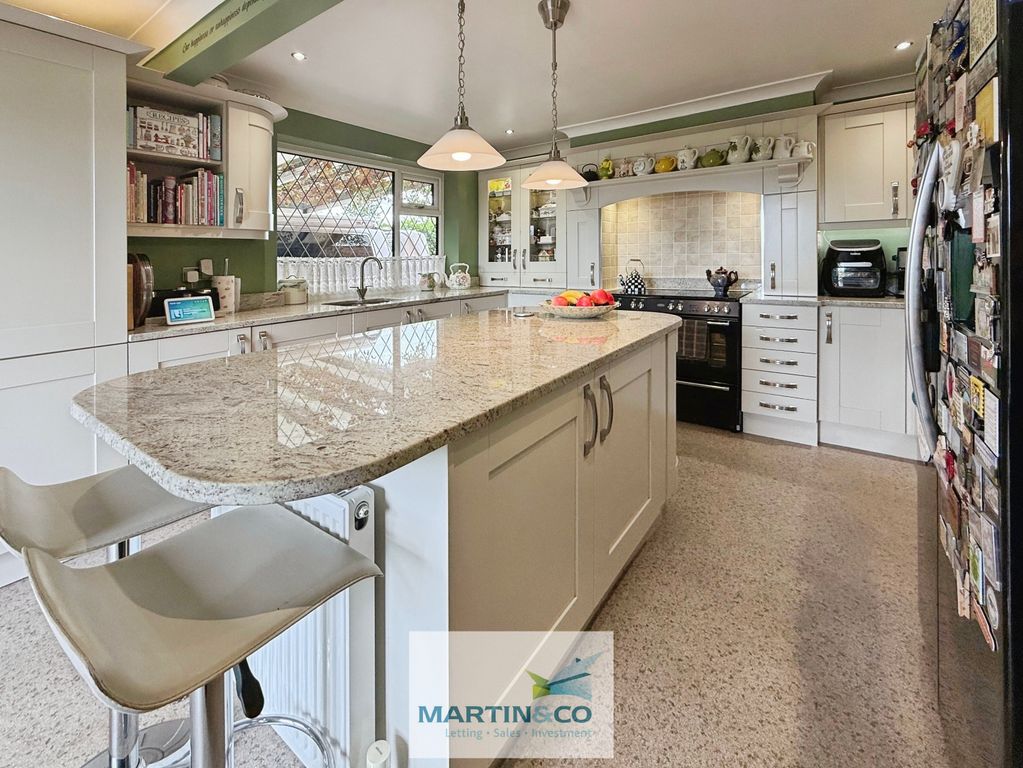 Property photo 3 of 30 dc848405-8-451A-8185-673Ec5CC5475-6665-000000D594A