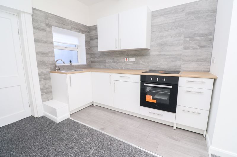 Property photo 2 of 12 Kitchen