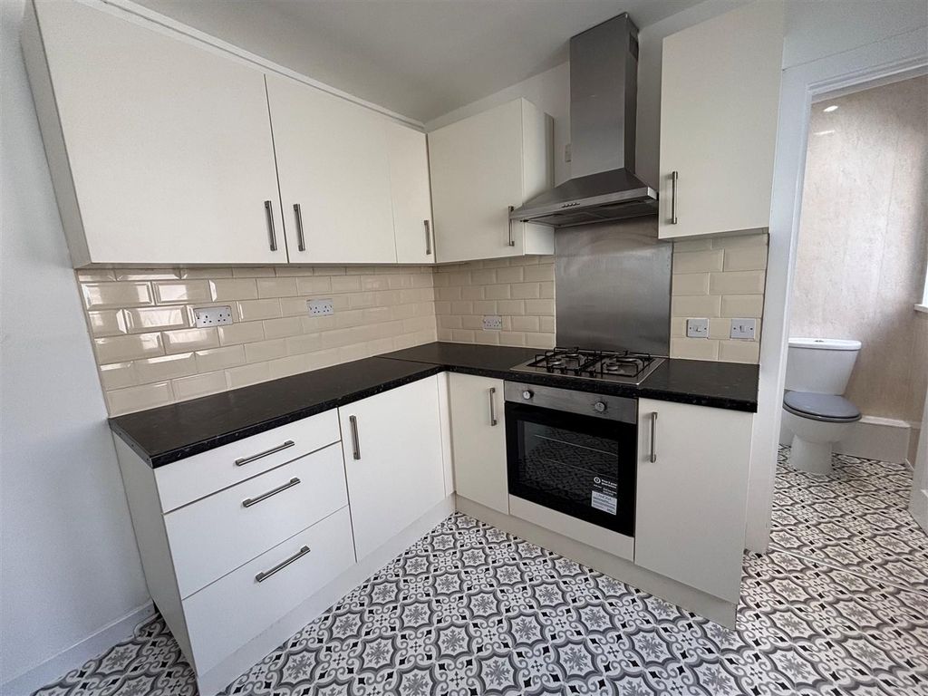 Property photo 2 of 12 10.Jpg