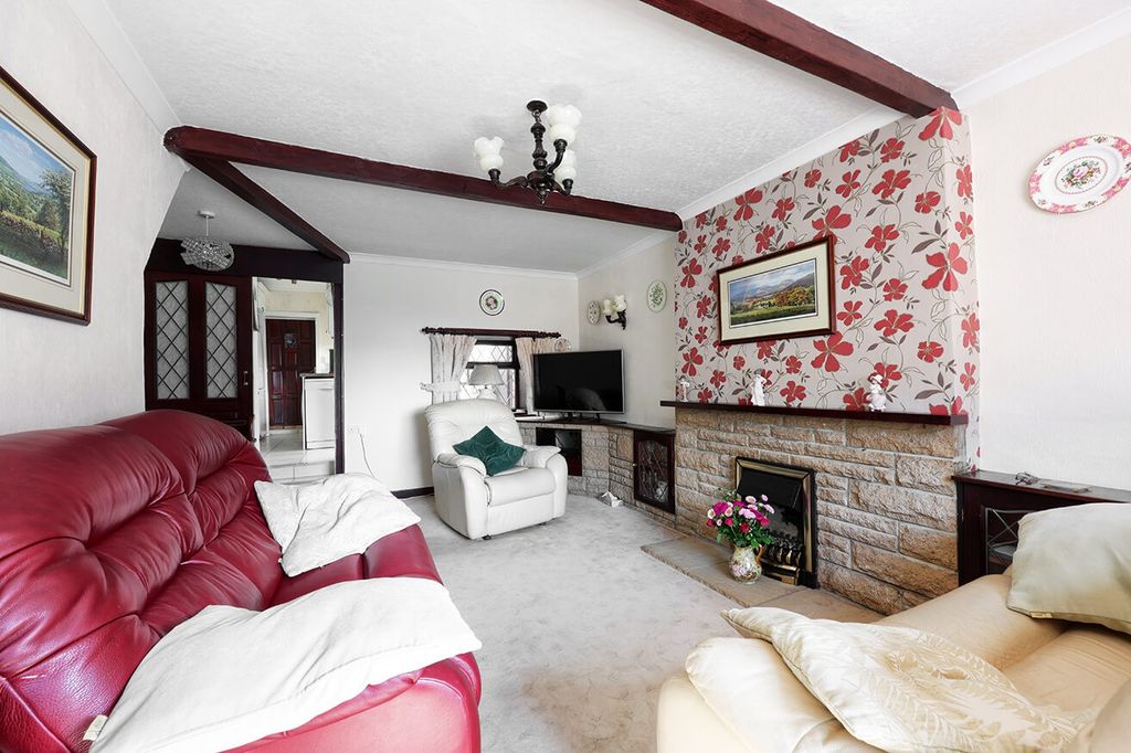 Property photo 2 of 14 4419183