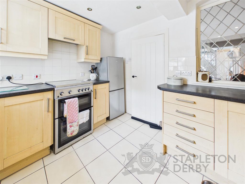 Property photo 2 of 16 Cam04645G0-Pr0102-Still010.Jpg