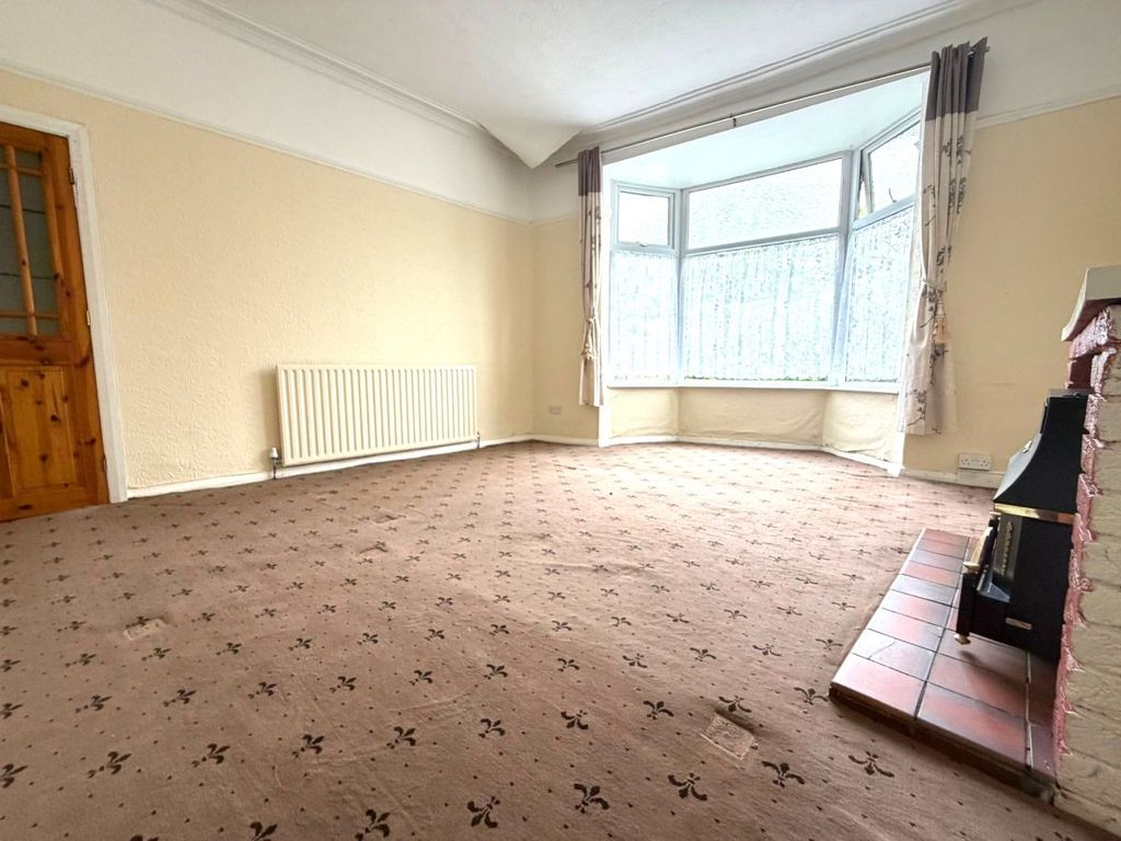 Property photo 3 of 24
