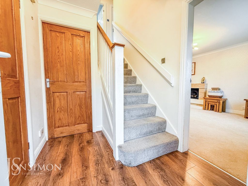 Property photo 2 of 37