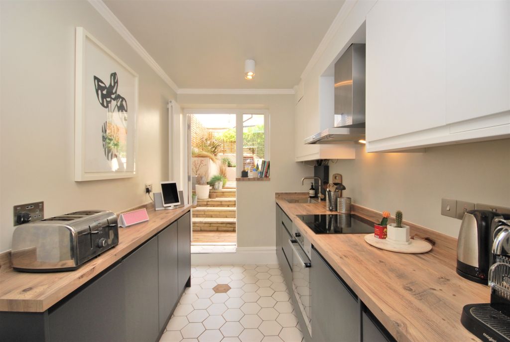 Property photo 3 of 14 Dsc_0008