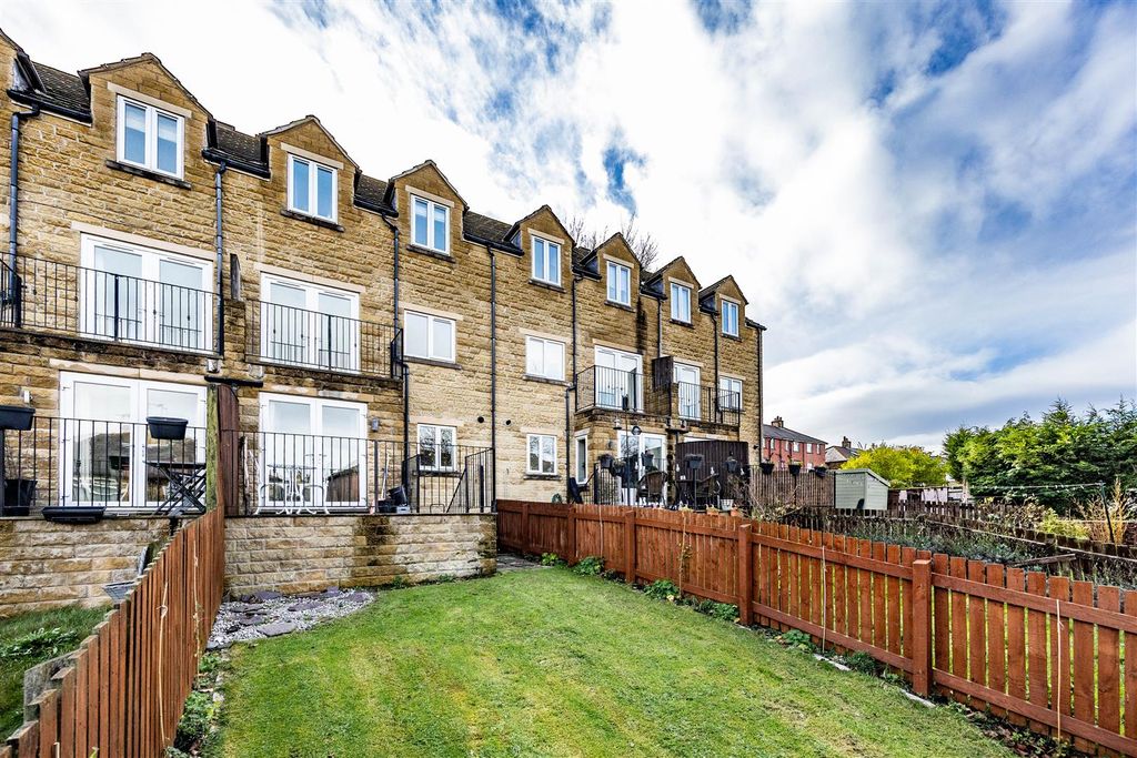 Property photo 2 of 37 3Bcbrig-191125-37.Jpg