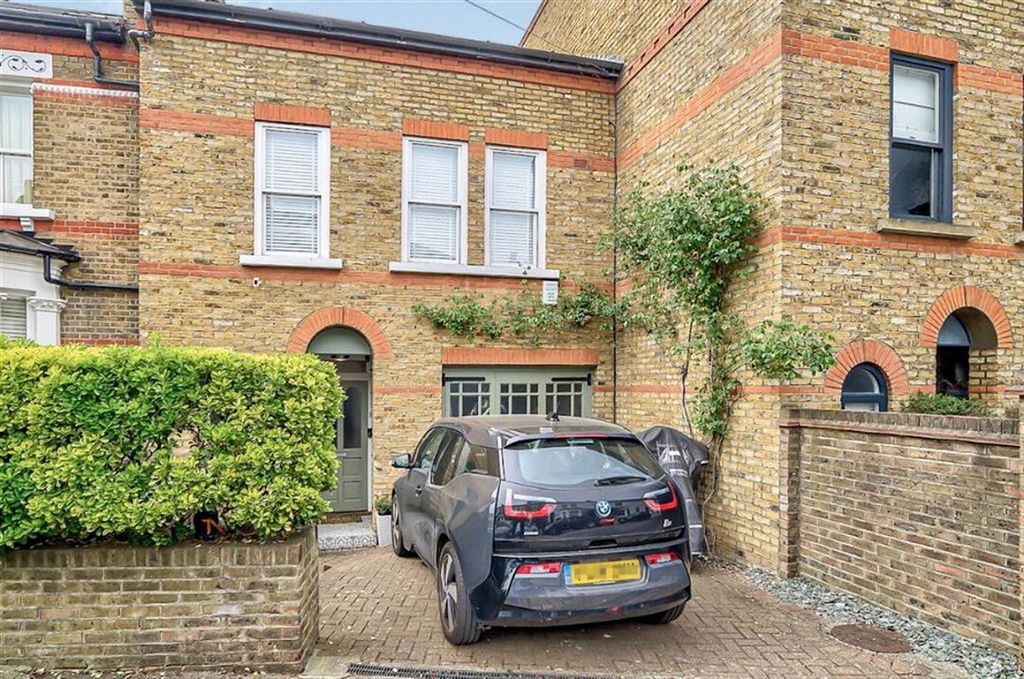 Property photo 1 of 12