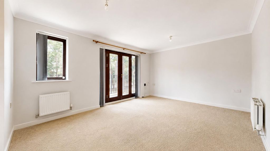 Property photo 3 of 9 83775082-1B62-40F6-B1Cb-8D84B82Dcb73.Png