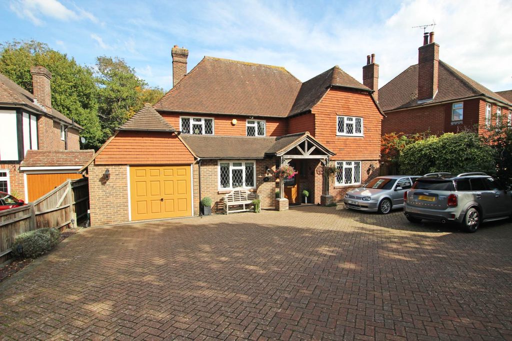 Property photo 1 of 44