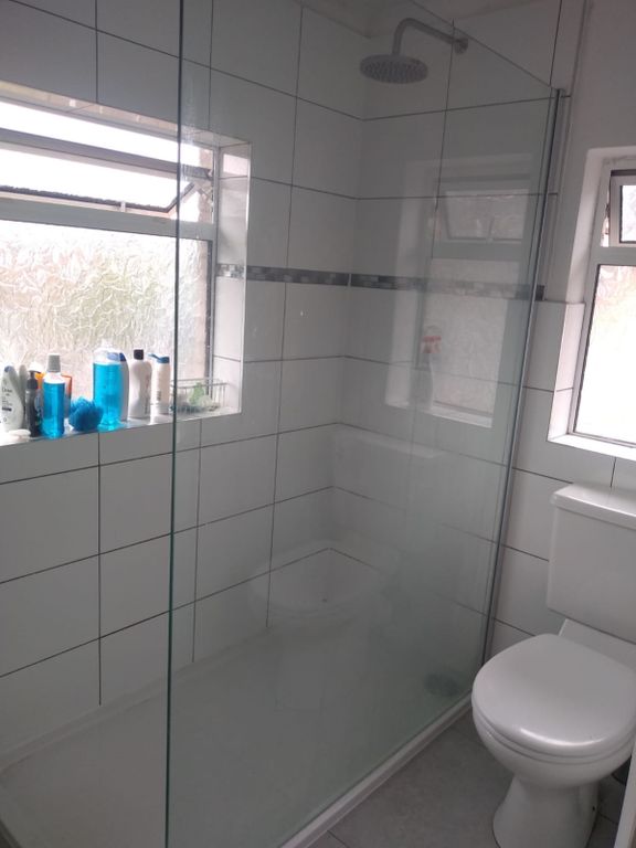 Property photo 2 of 5 Bathroom