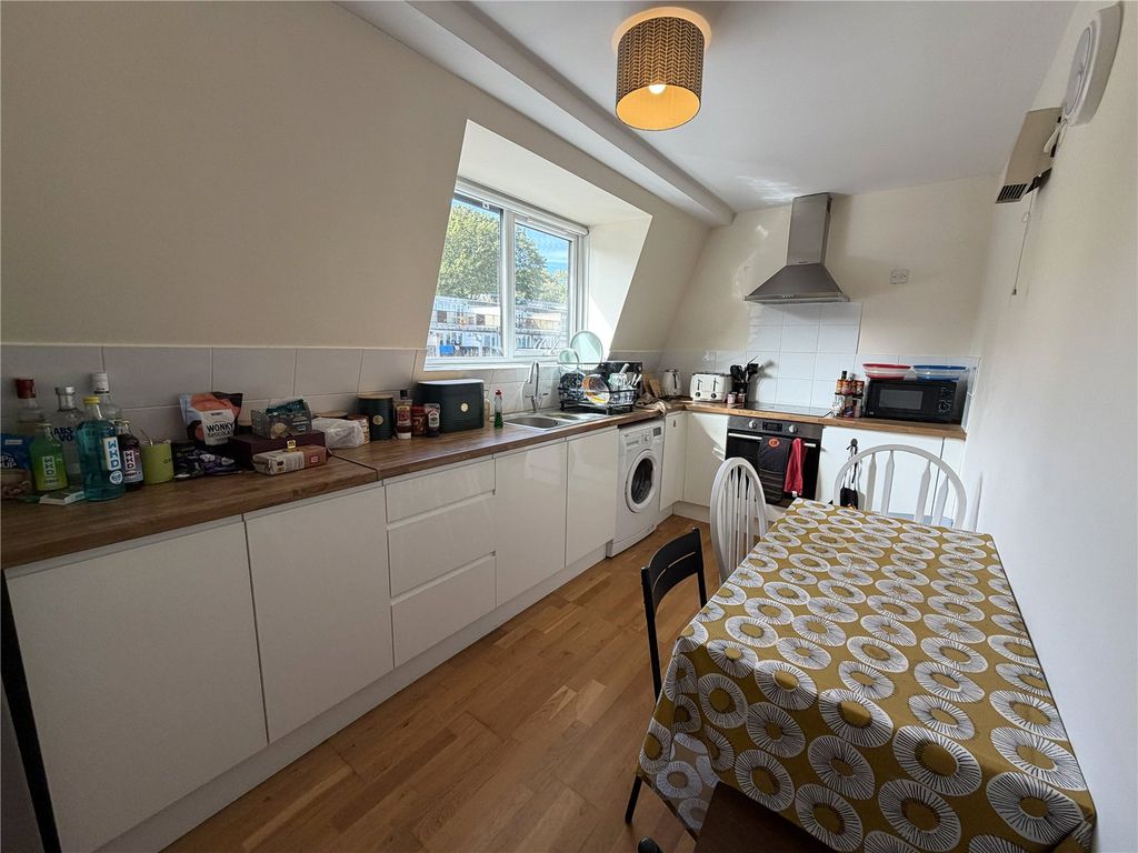 Property photo 2 of 4 Picture No. 05