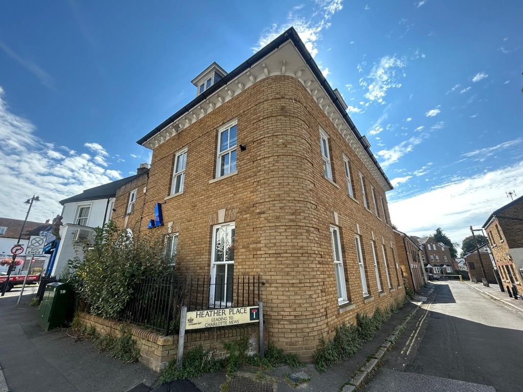 Property photo 2 of 4