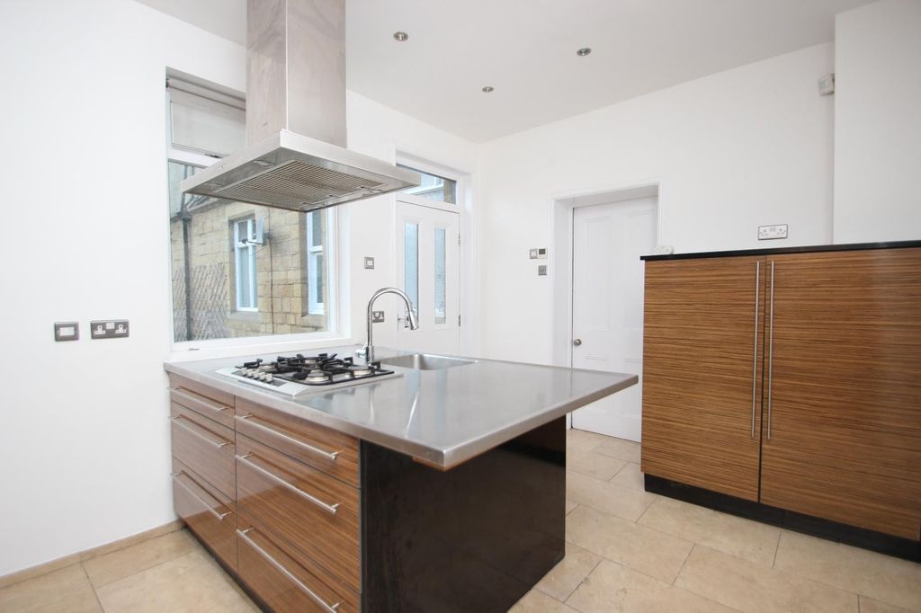Property photo 1 of 15 0 General