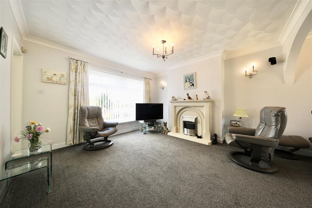 Property photo 2 of 32 0A4A2509.Jpg