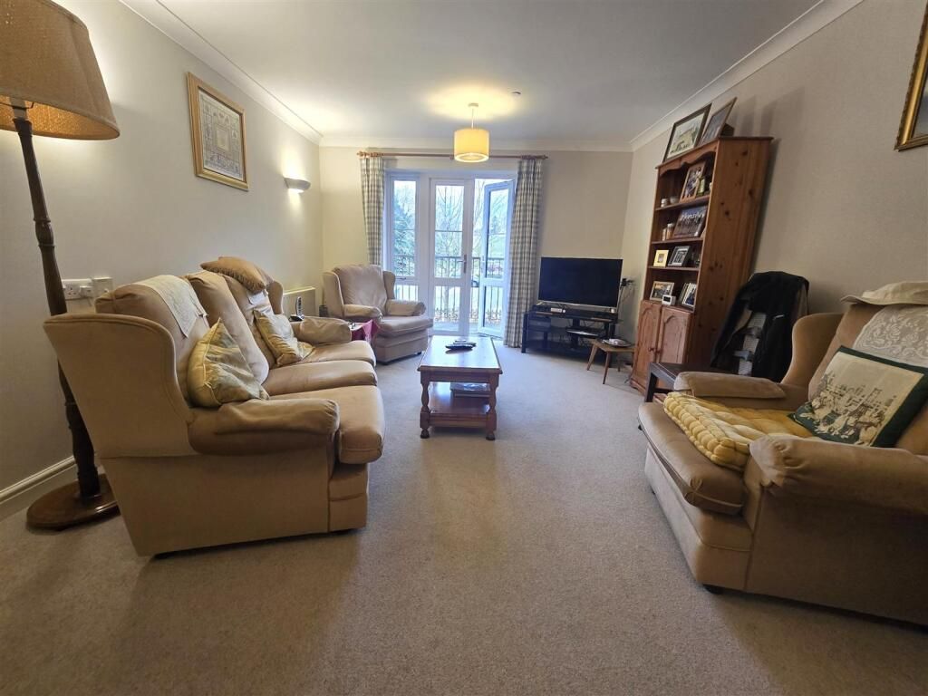 Property photo 2 of 15