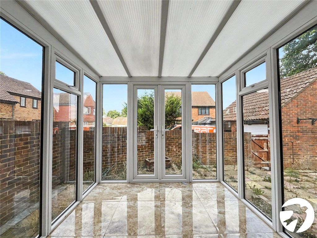 Property photo 3 of 19 Picture No. 23