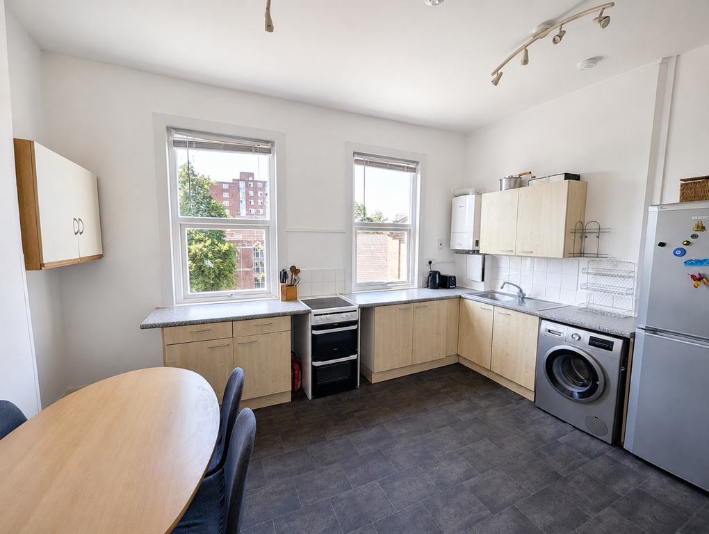 Property photo 2 of 6 Kitchen Diner