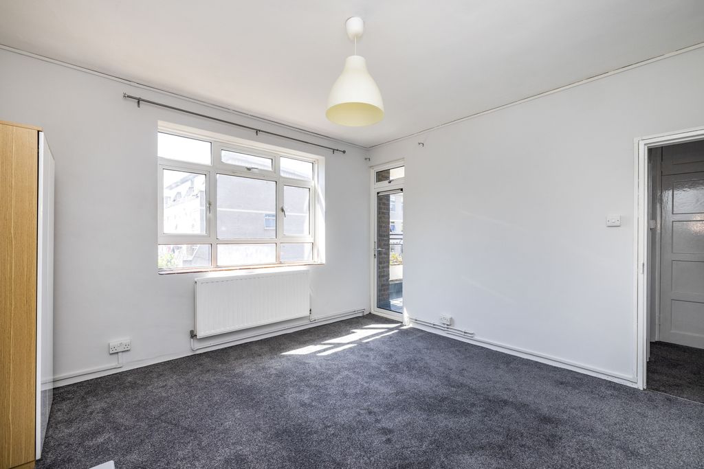 Property photo 3 of 27 Bfk_8653