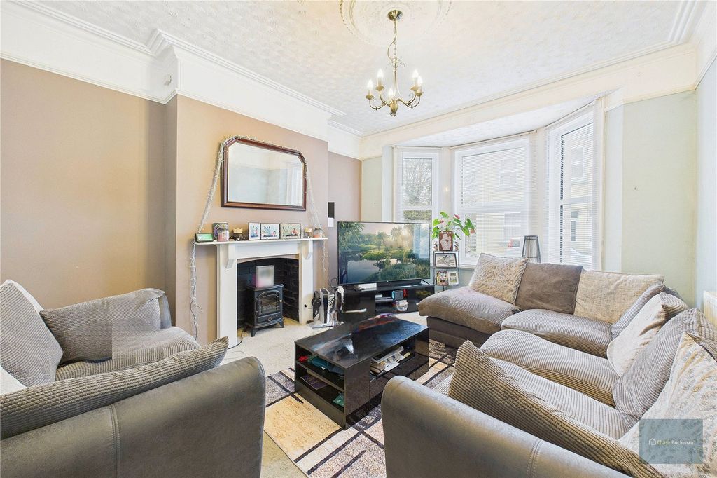 Property photo 2 of 10 Picture No. 15