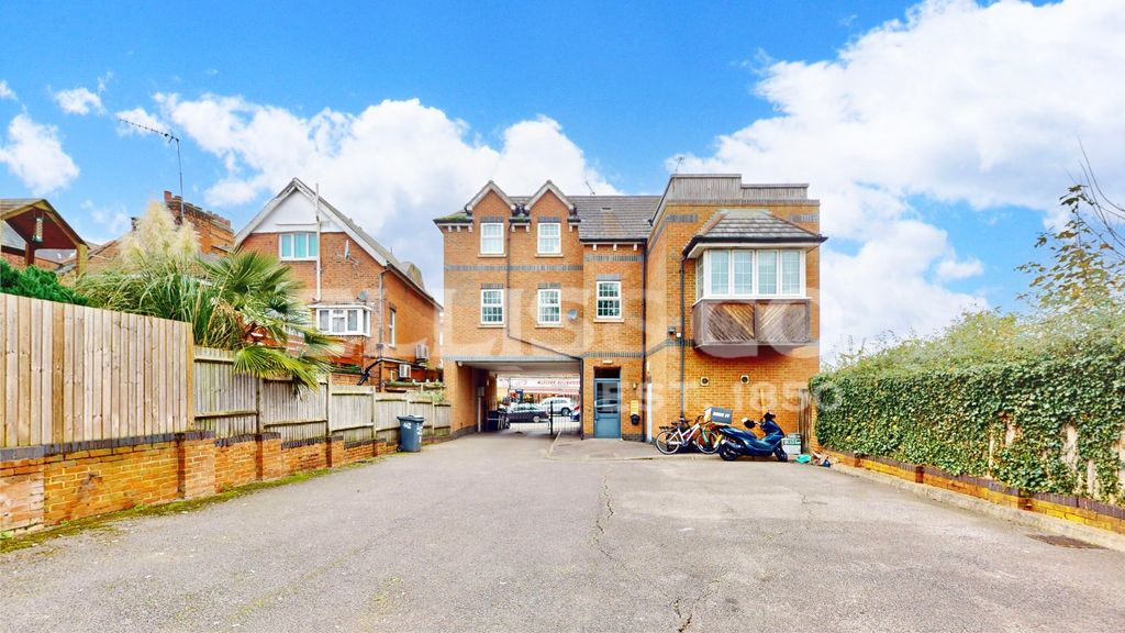 Property photo 1 of 22 Picture No. 48