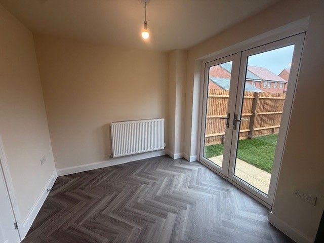 Property photo 3 of 12 Dining Room