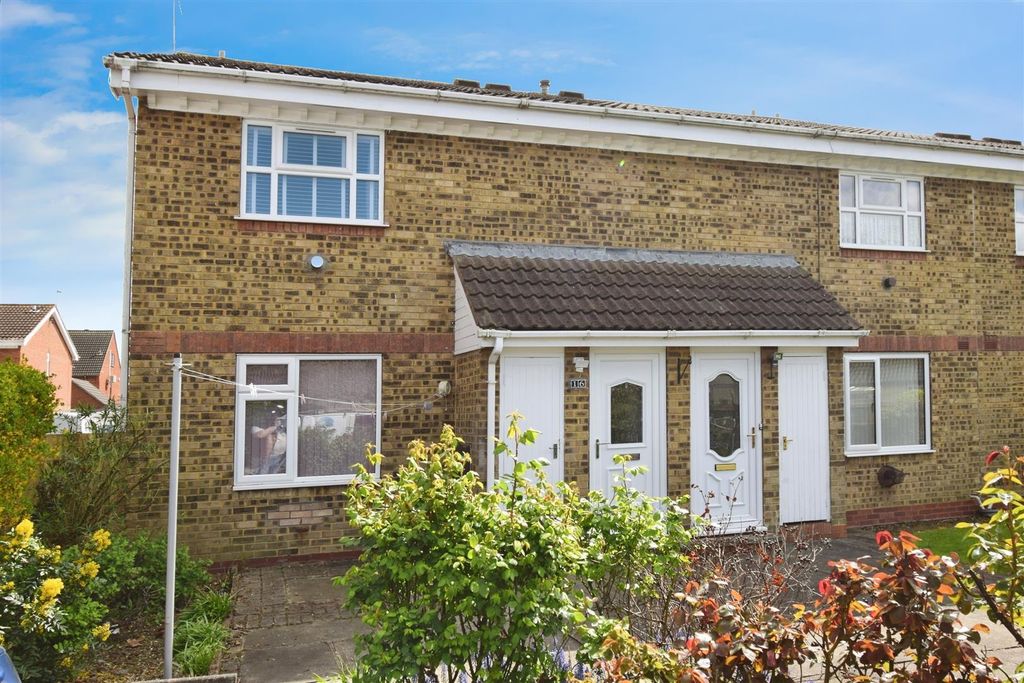 Property photo 1 of 10 Front